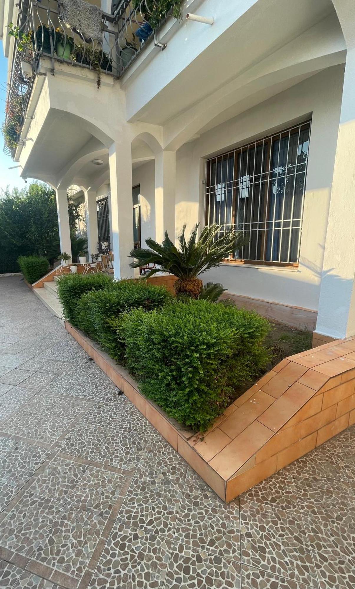 Las Palmas Guesthouse Shkodra Exterior foto